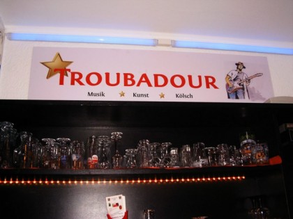 照片: TROUBADOUR