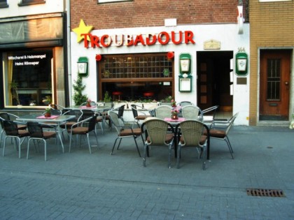 照片: TROUBADOUR